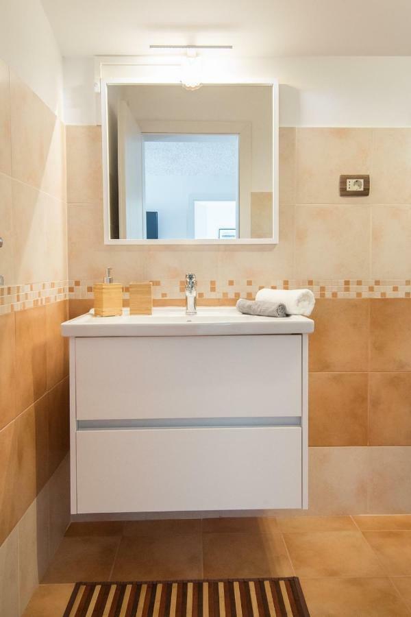 Alek Apartment Novigrad  Luaran gambar