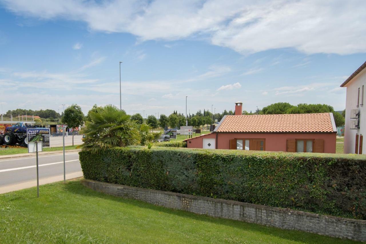 Alek Apartment Novigrad  Luaran gambar