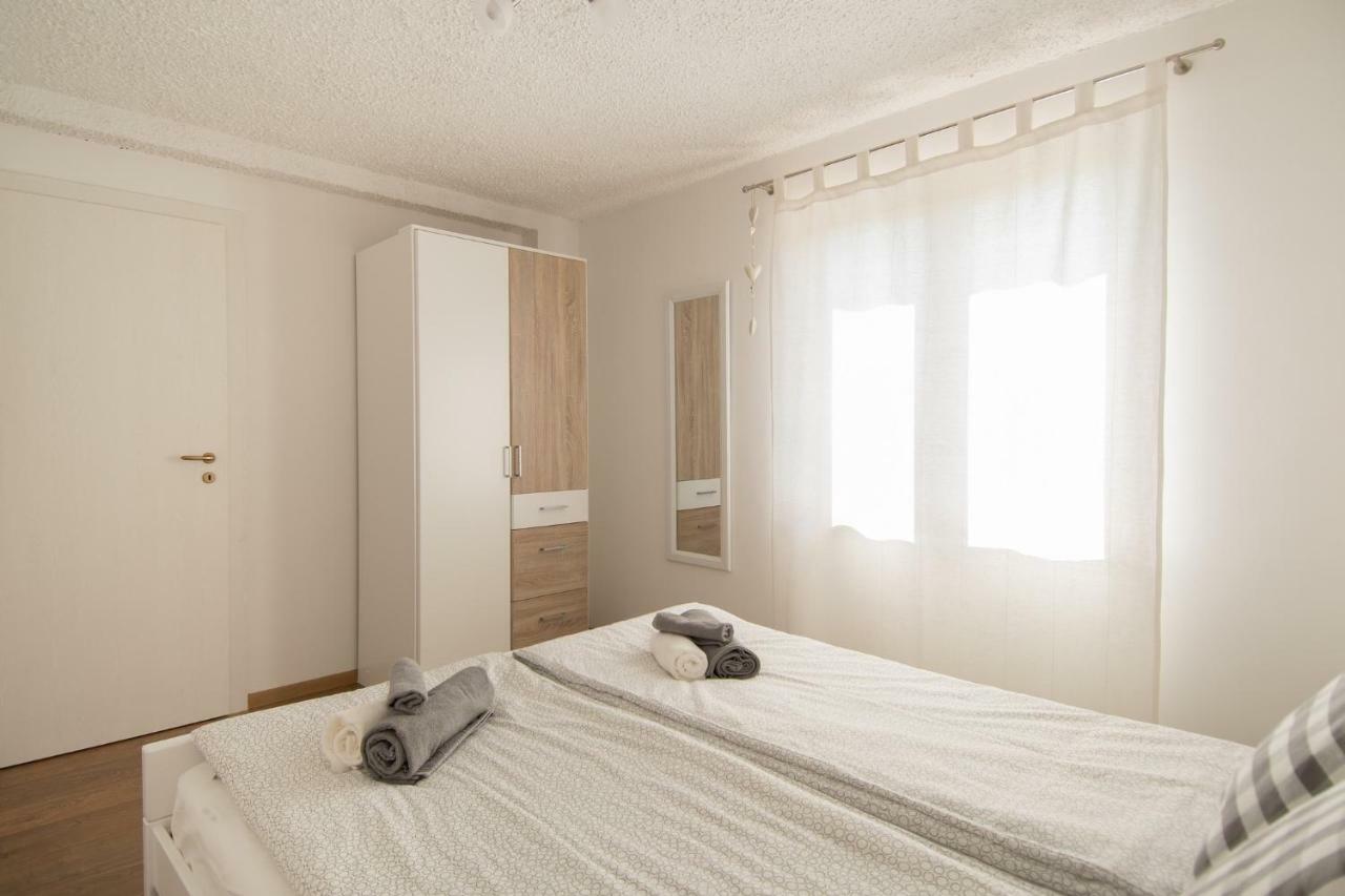 Alek Apartment Novigrad  Luaran gambar