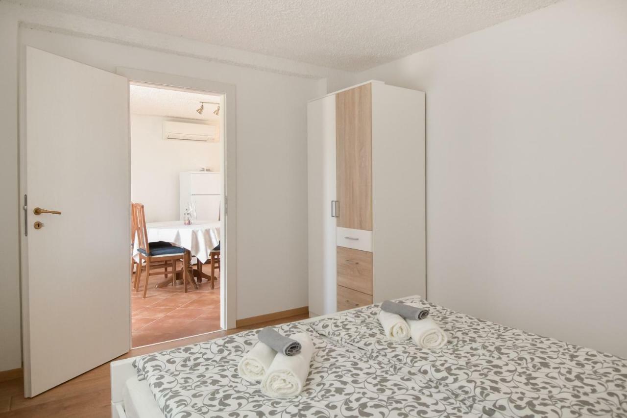 Alek Apartment Novigrad  Luaran gambar