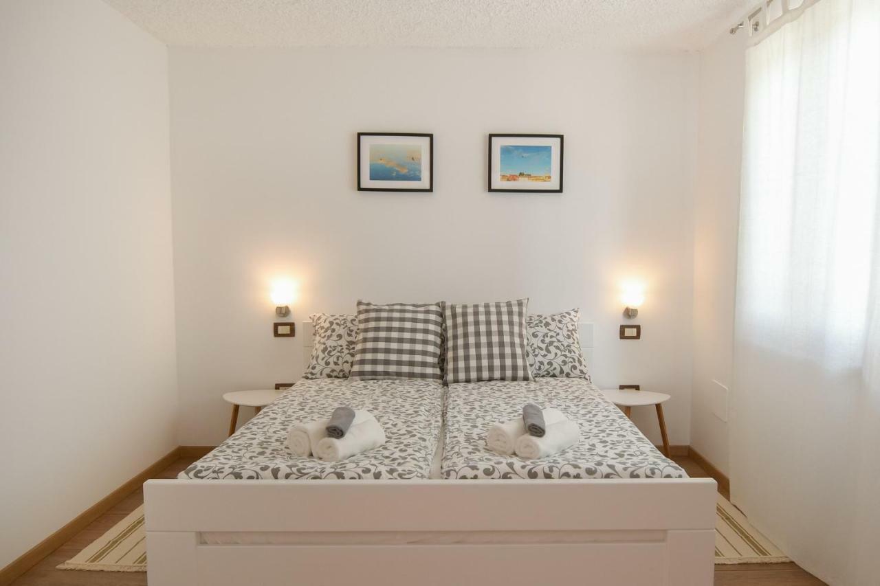 Alek Apartment Novigrad  Luaran gambar
